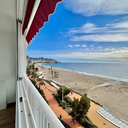 Διαμέρισμα Poniente Luxury Seafront Μπένιντορμ